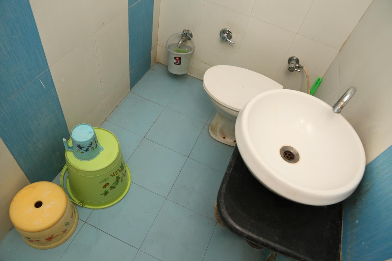 Hotel Heena Plaza Ābu Road Buitenkant foto